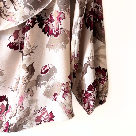 Aritzia Wilfred Morel Floral Off the Shoulder Blouse Size S - Picture 4 of 8